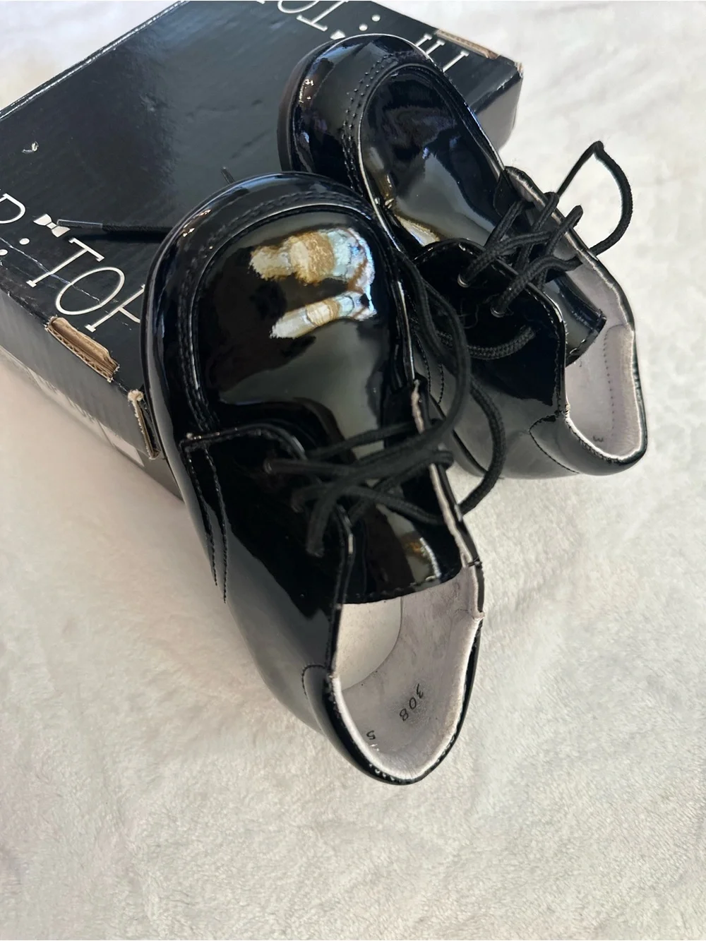 Tip Top Kids shiny patent